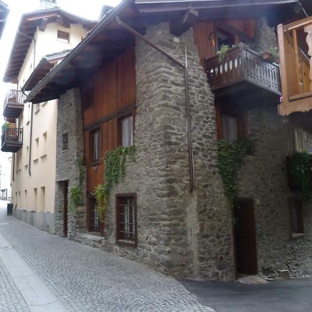 Casa Vacanza In Centro A La Salle Buitenkant foto