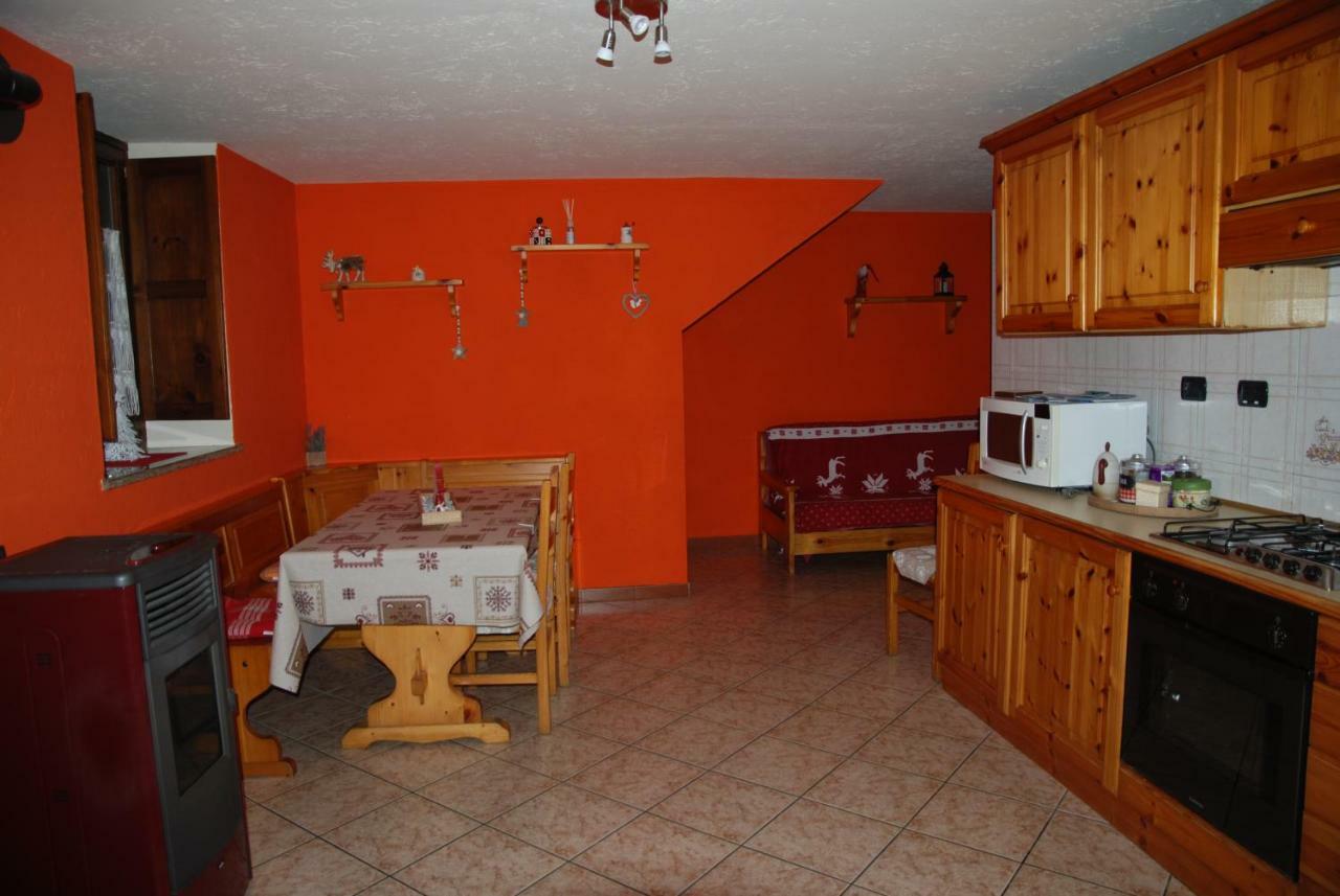 Casa Vacanza In Centro A La Salle Buitenkant foto